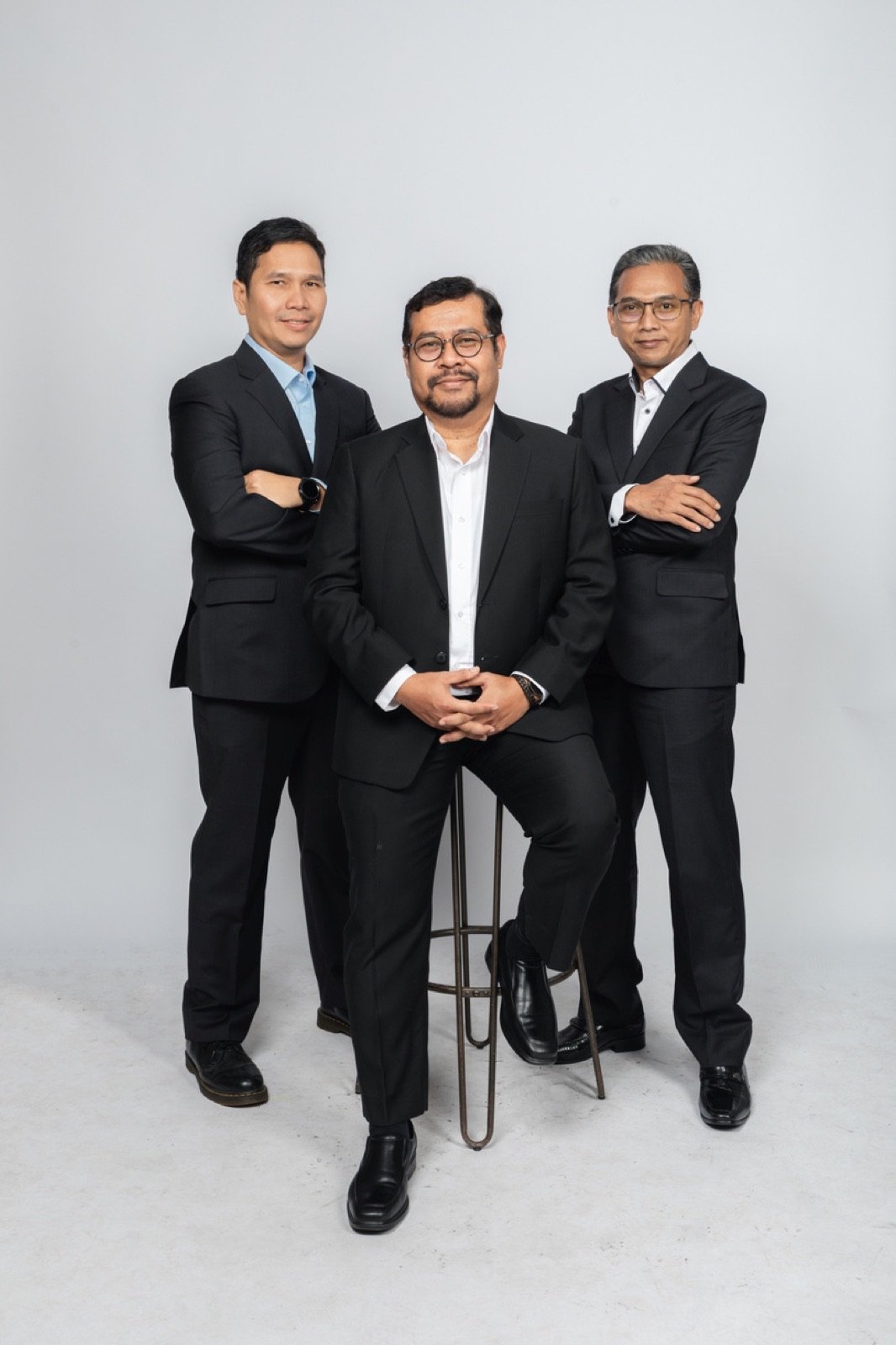 Photoshoot Dewan Direksi, Dewan Komisaris & Website — dokumentasi 2 dari 4